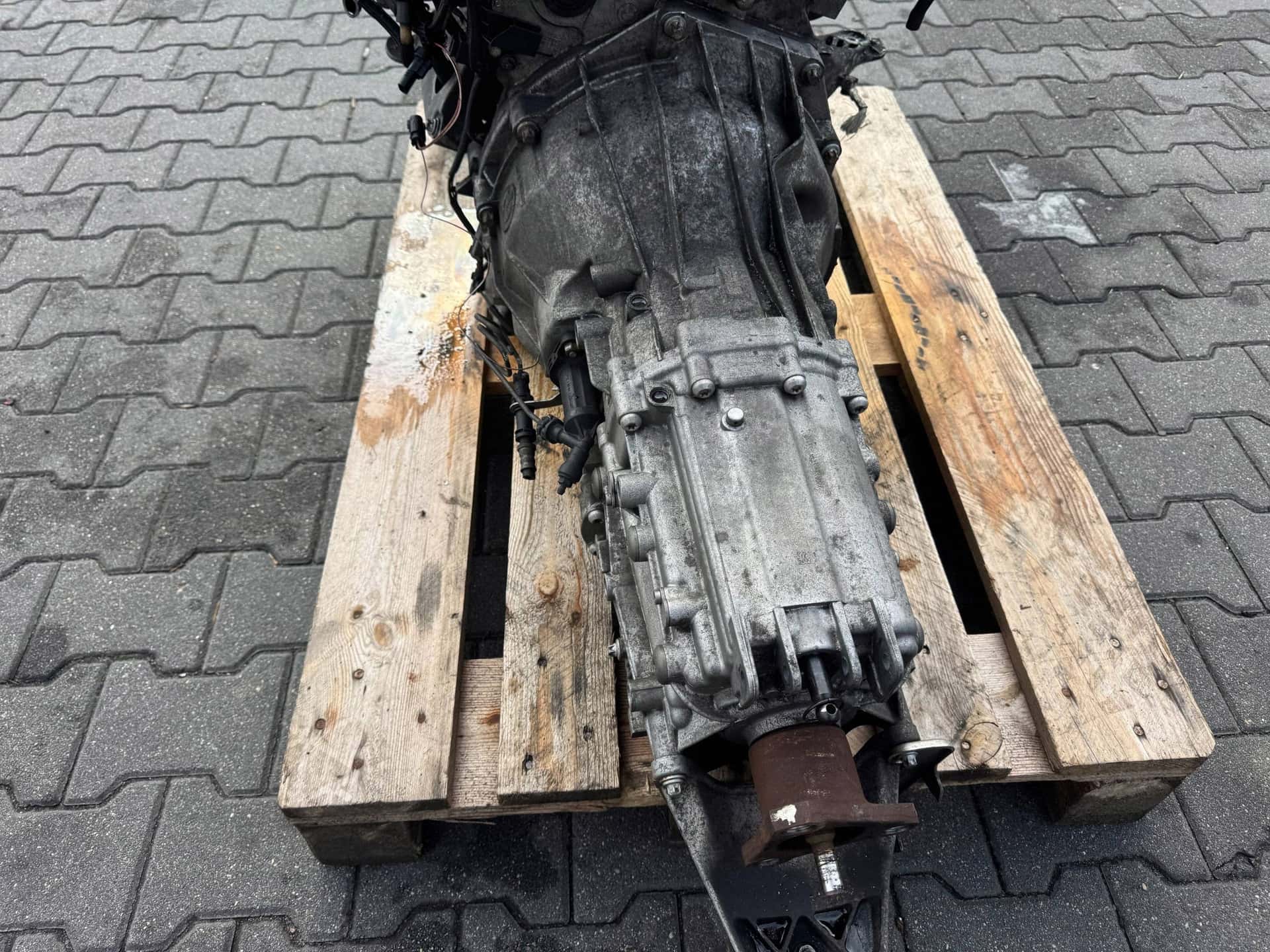 Moteur N47 D20 A vue 9