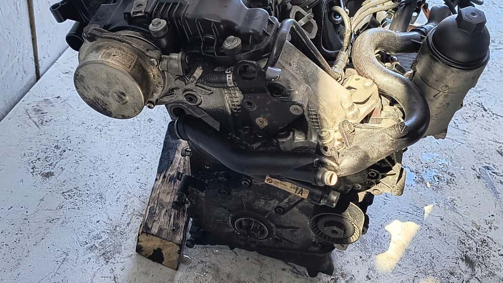 Moteur M57 D25 (256D2) vue 2