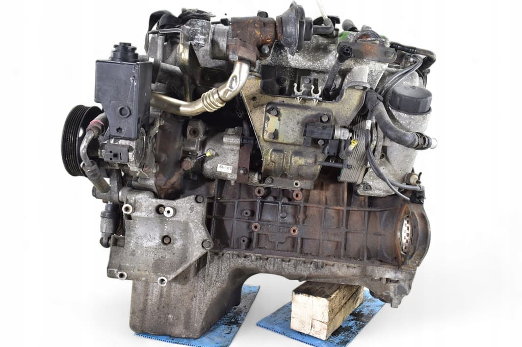 Moteur D27DT — vue 3
