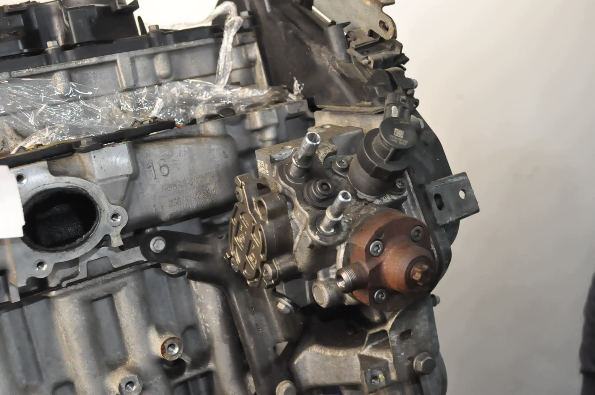 Moteur 9HP (DV6D) — vue 2