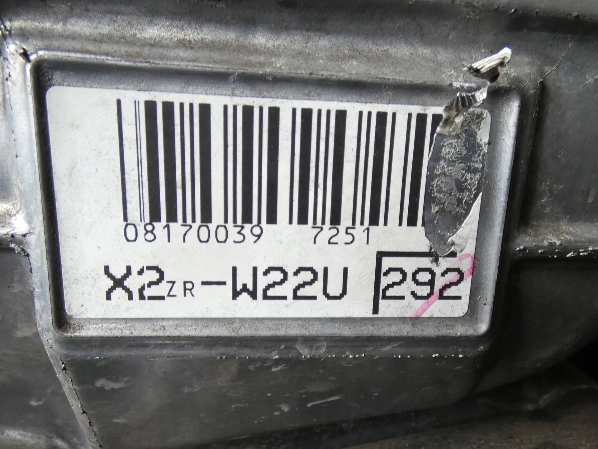 Moteur 2ZR-FXE — vue 4