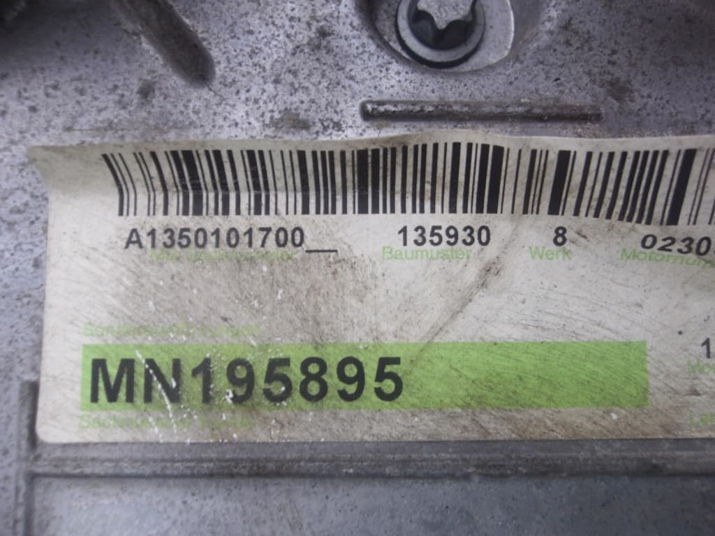 Moteur 4A90 — vue 4
