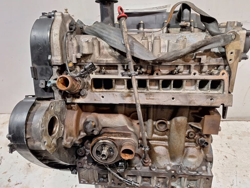 Moteur F1AE0481C — vue 3