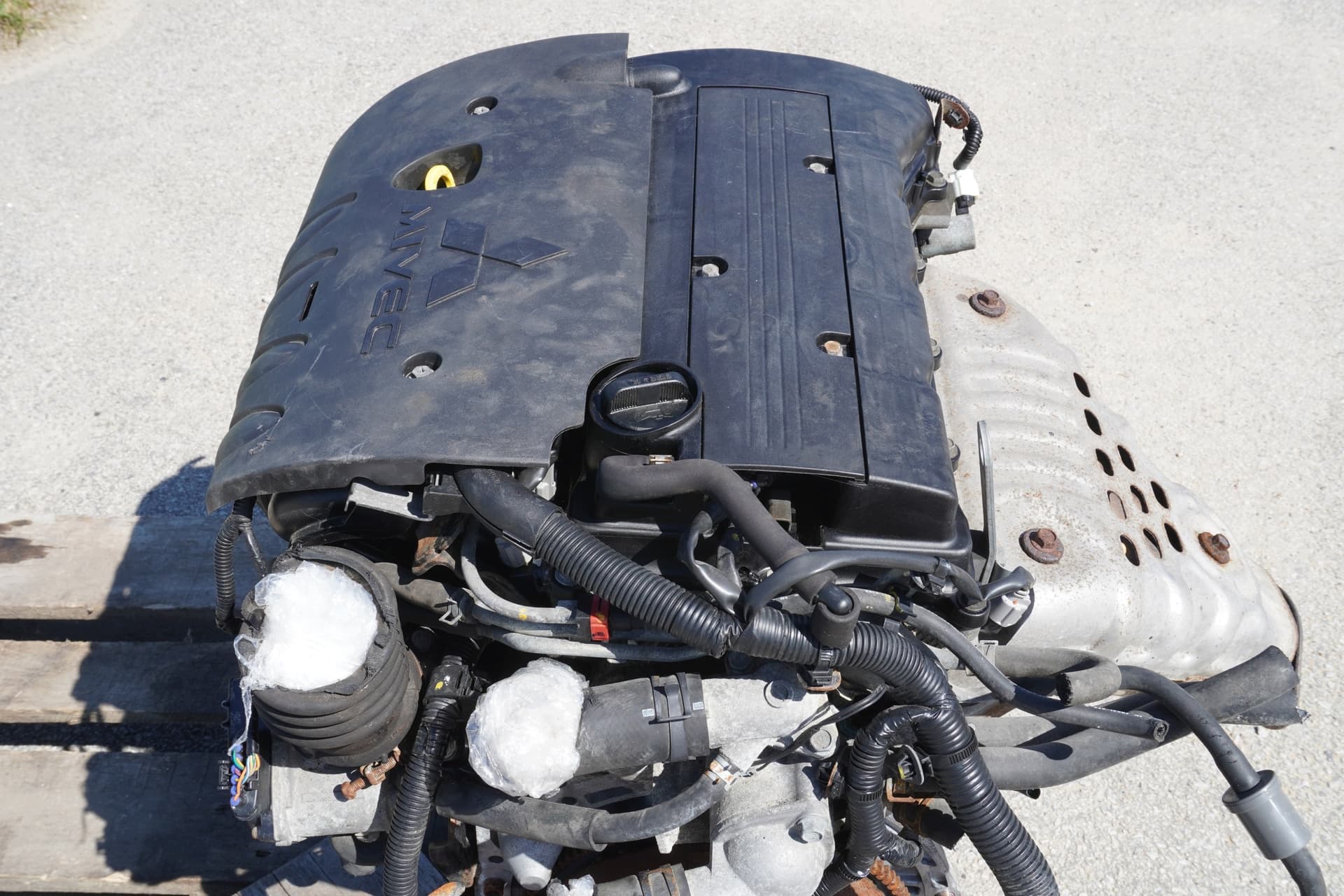 Moteur 4B10 — vue 11