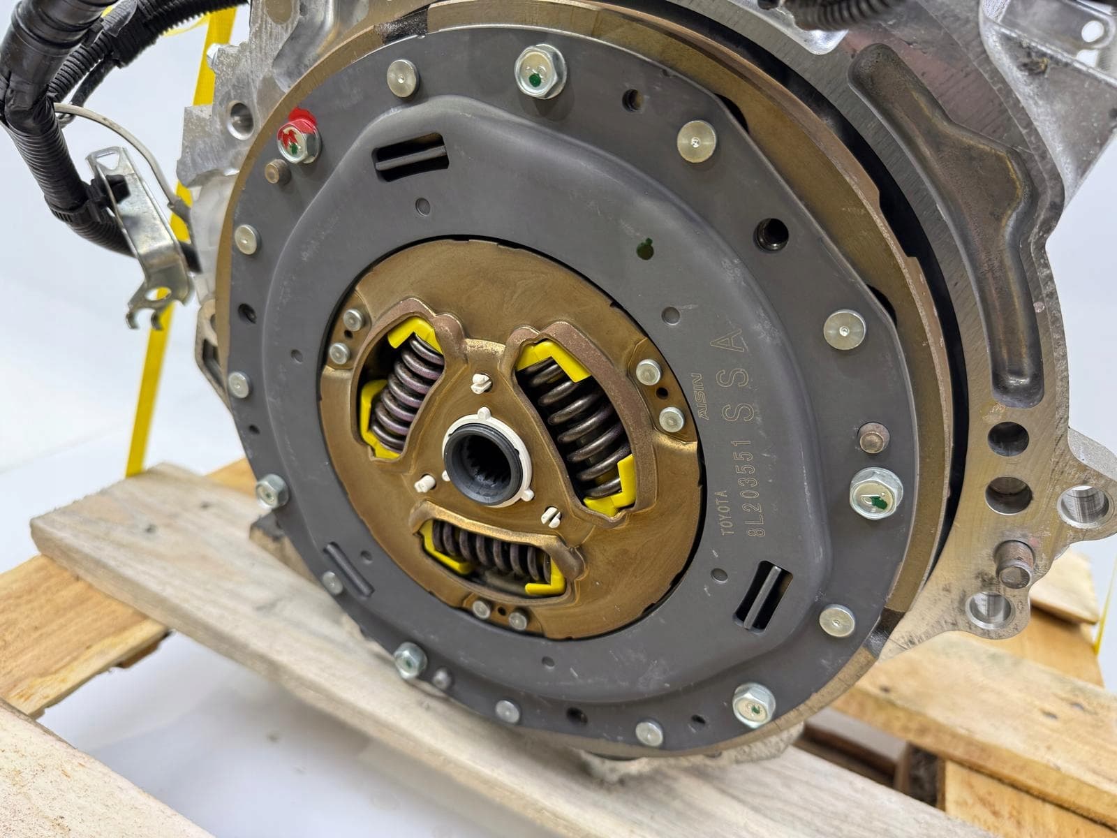 Moteur 1NZ-FXE — vue 6
