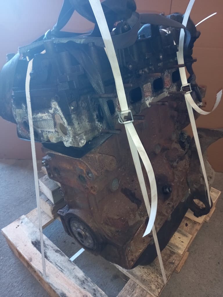 Moteur F1CE0481D — vue 4