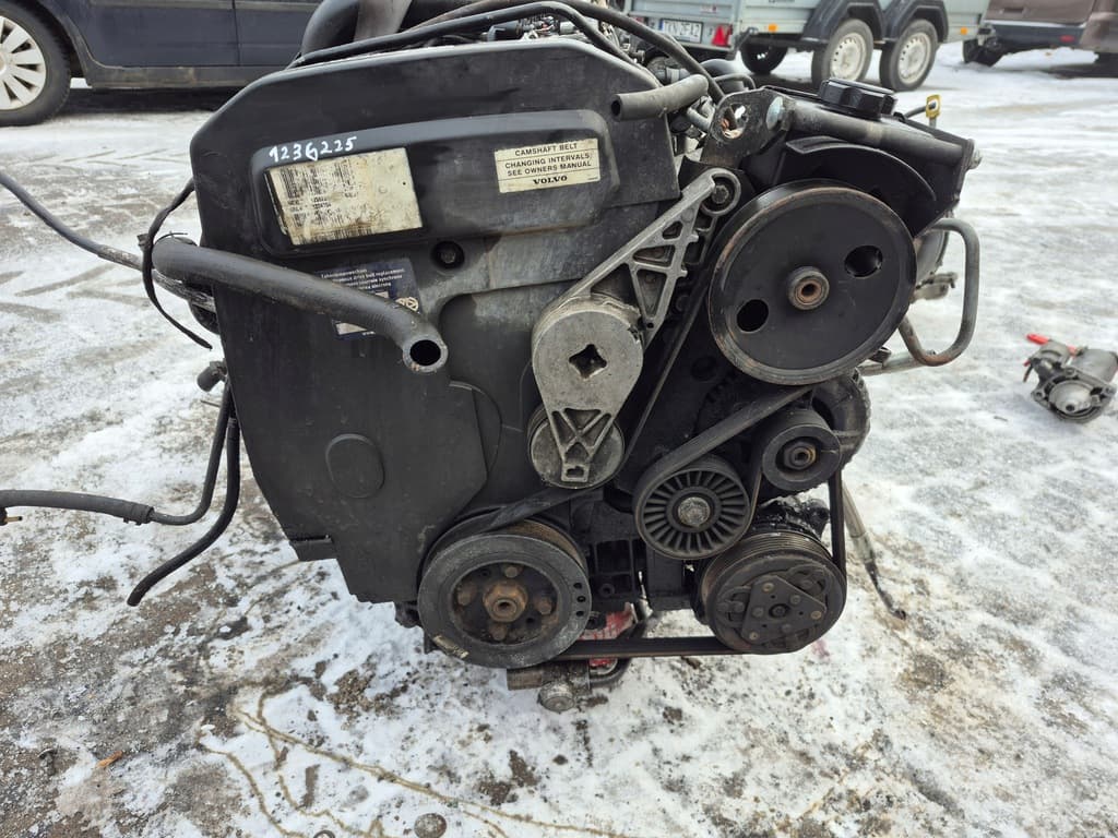 Moteur B 5254 S — vue 4