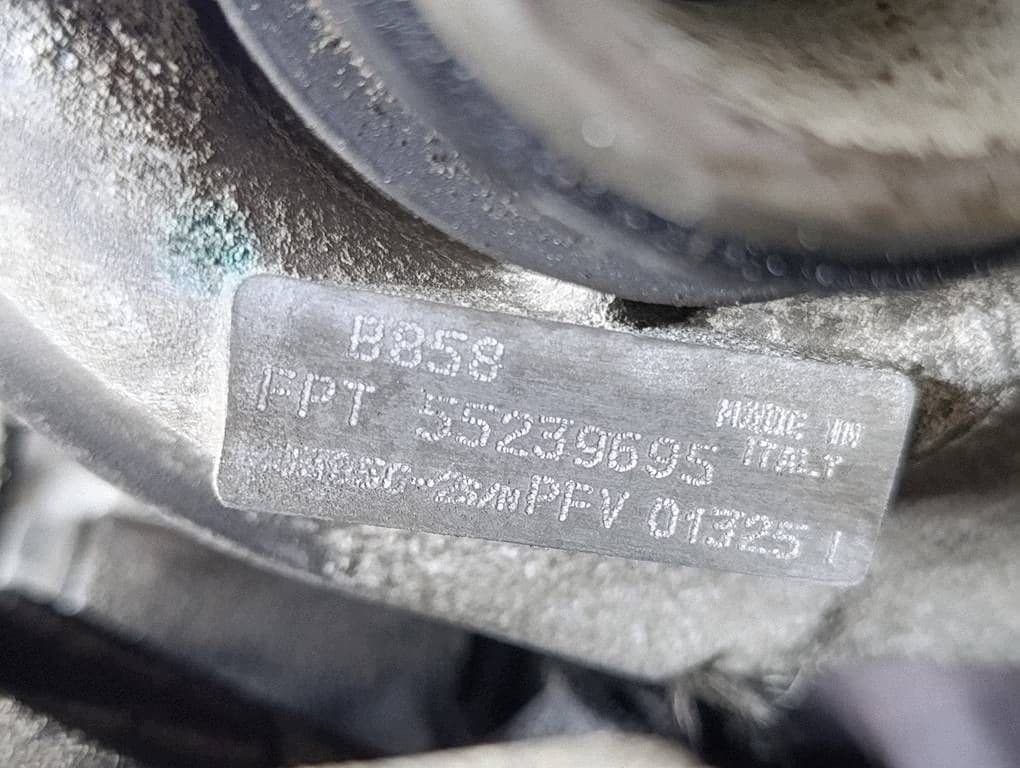 Moteur D16AA — vue 4