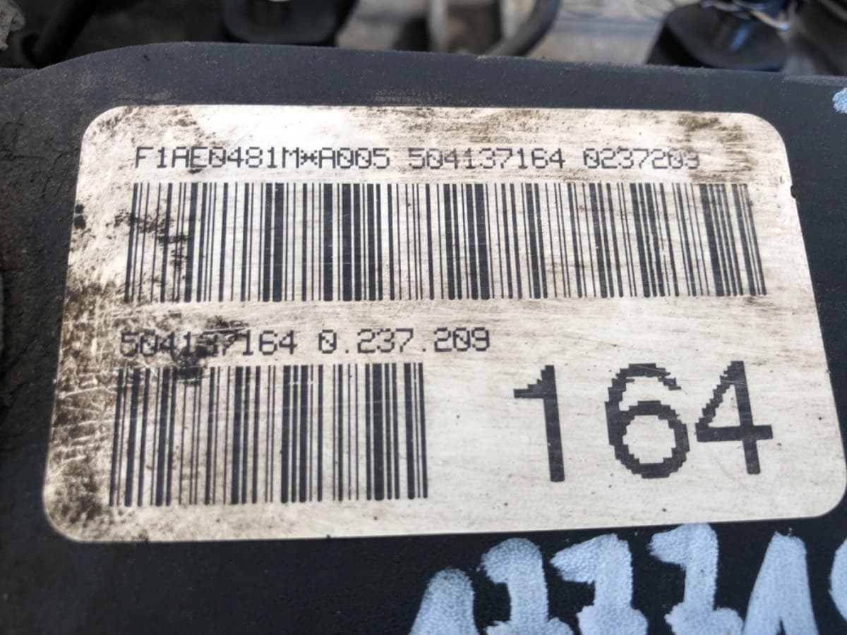 Moteur F1AE0481M — vue 2