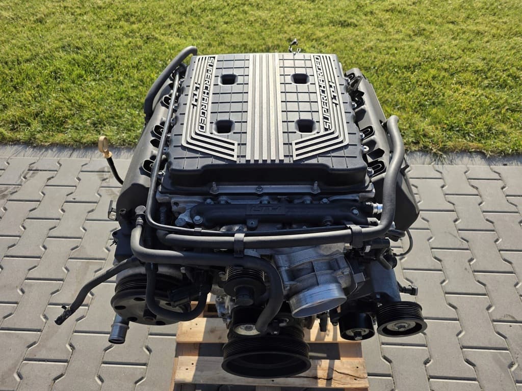 Moteur LT4(376CUV8) — vue 3