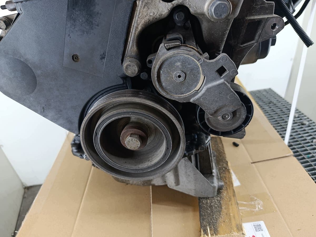 Moteur RFJ (EW10A) — vue 4