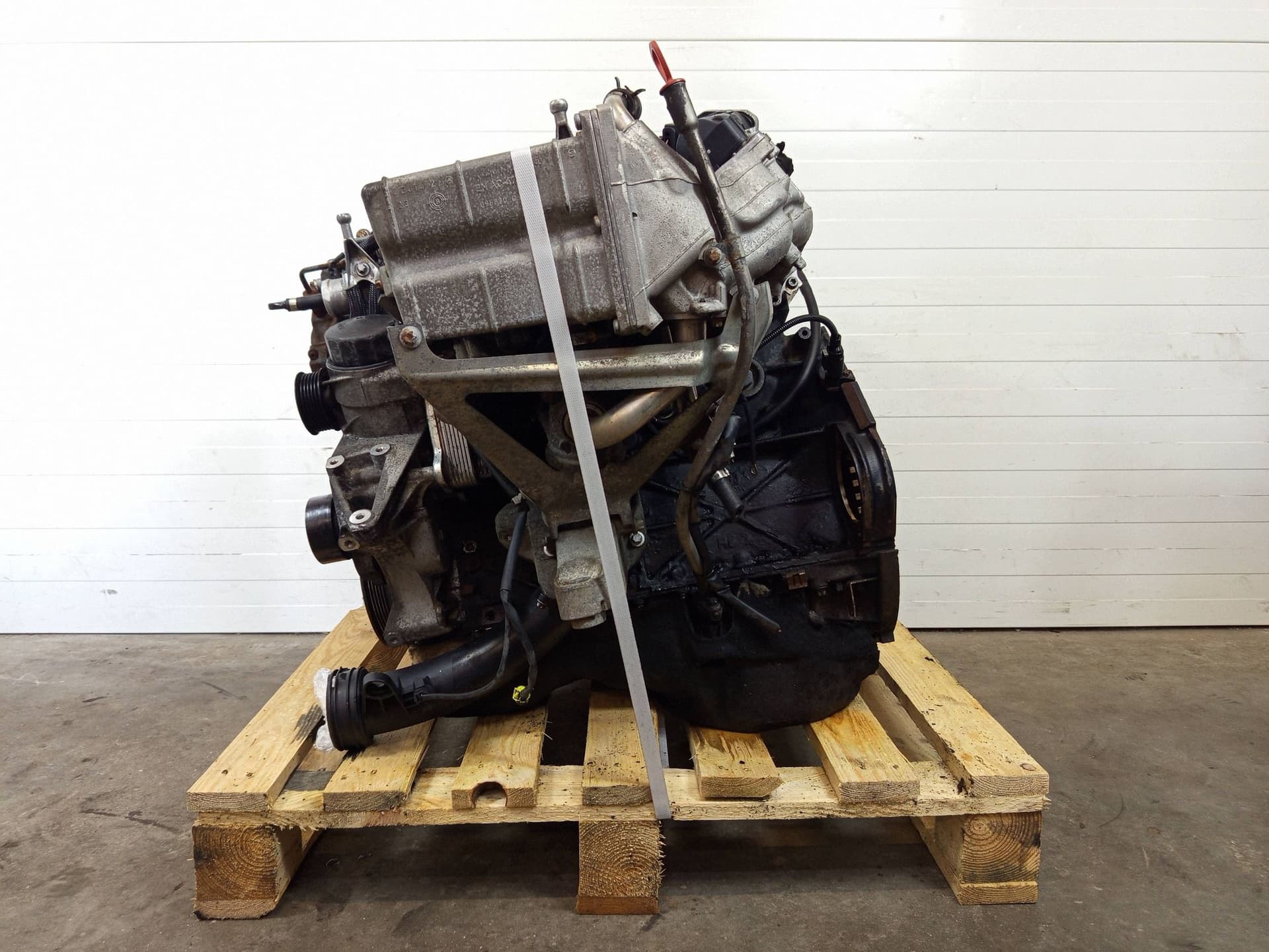 Moteur M 156.985 — vue 4