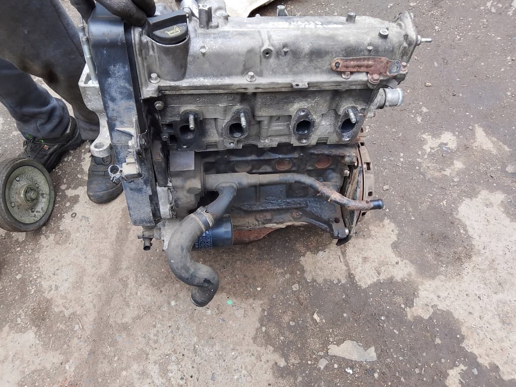 Moteur 169A4000 pour Ford