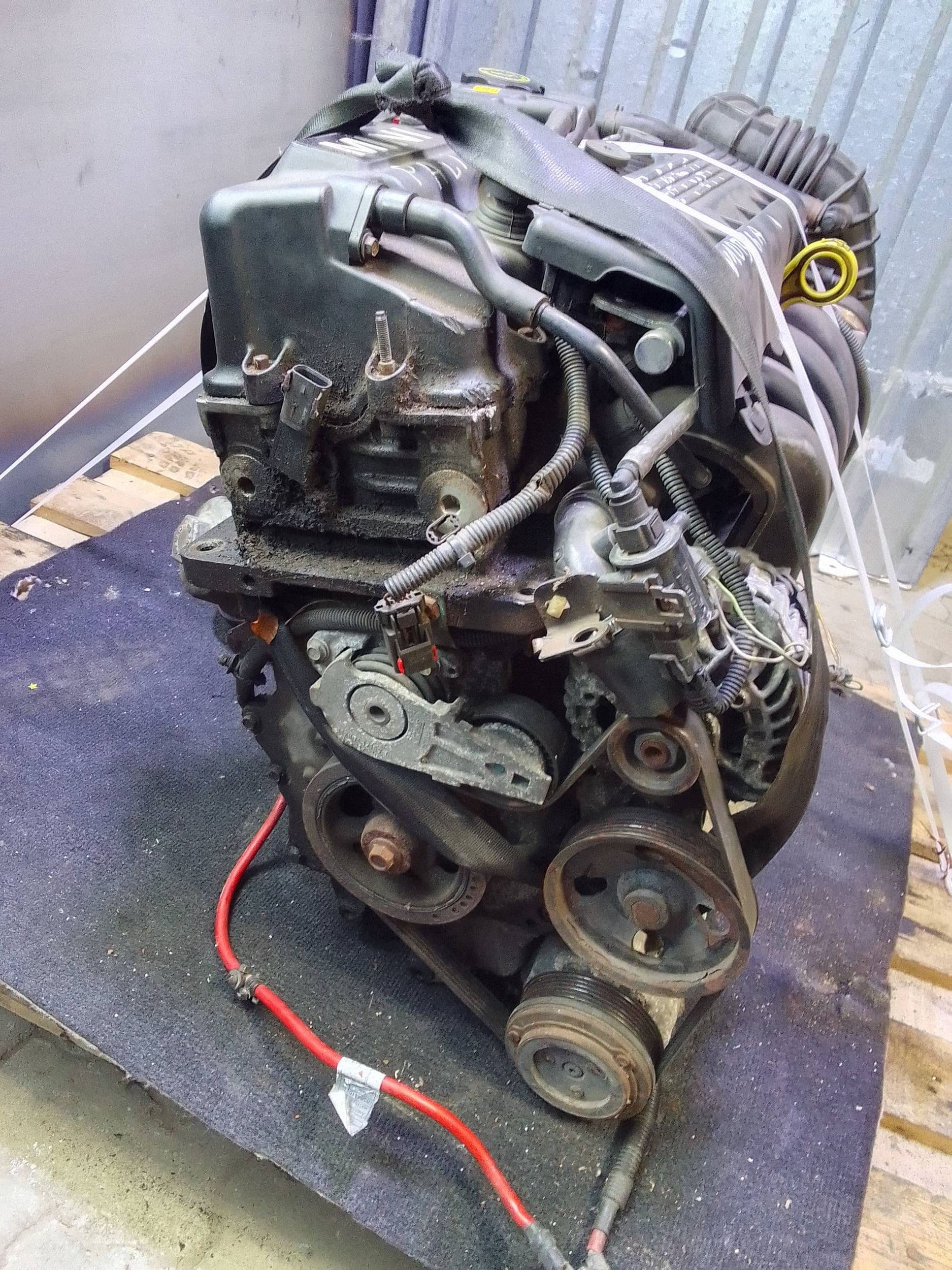 Moteur W10 B16 A — vue 2