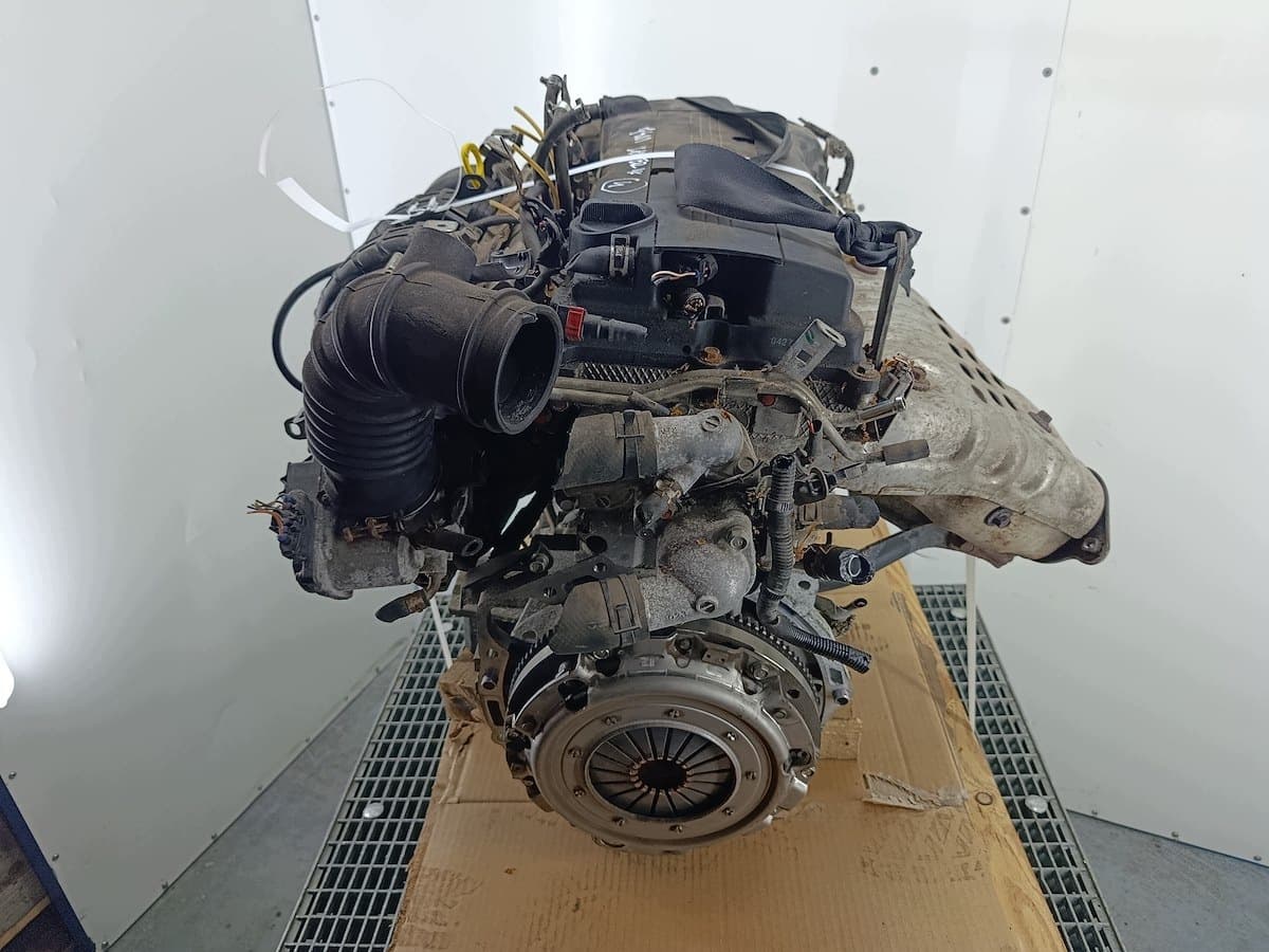 Moteur 4B10 — vue 2