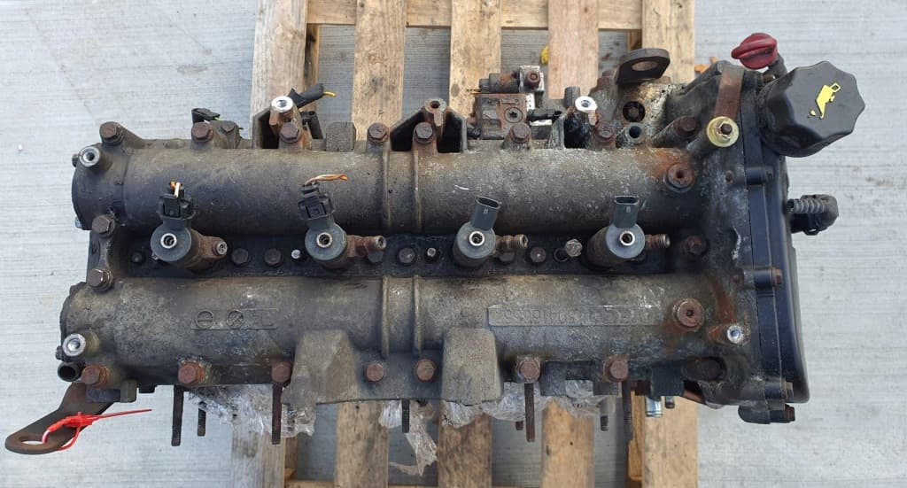 Moteur F1CE0481D (F30DT) - Image 1