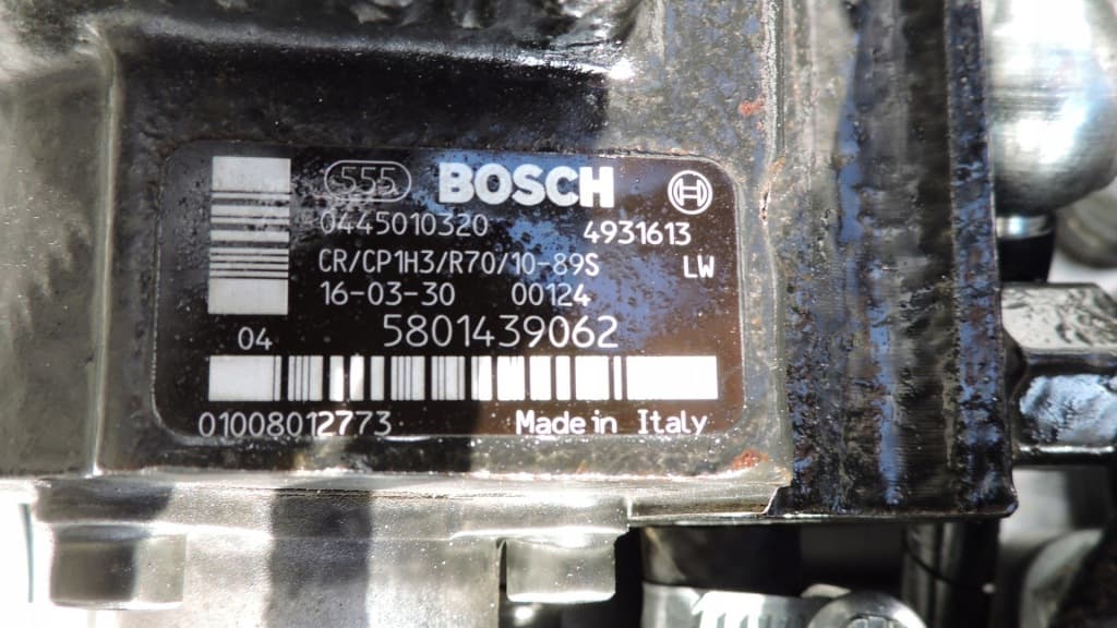 Moteur F1AE3481A — vue 4