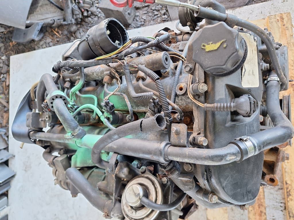 Moteur F1CE0481D — vue 4
