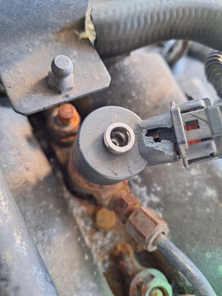 Moteur F1CE0481D — vue 6