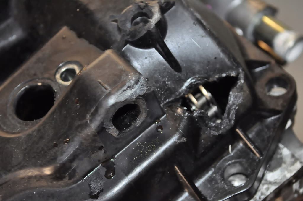 Moteur 2GD-FTV — vue 4
