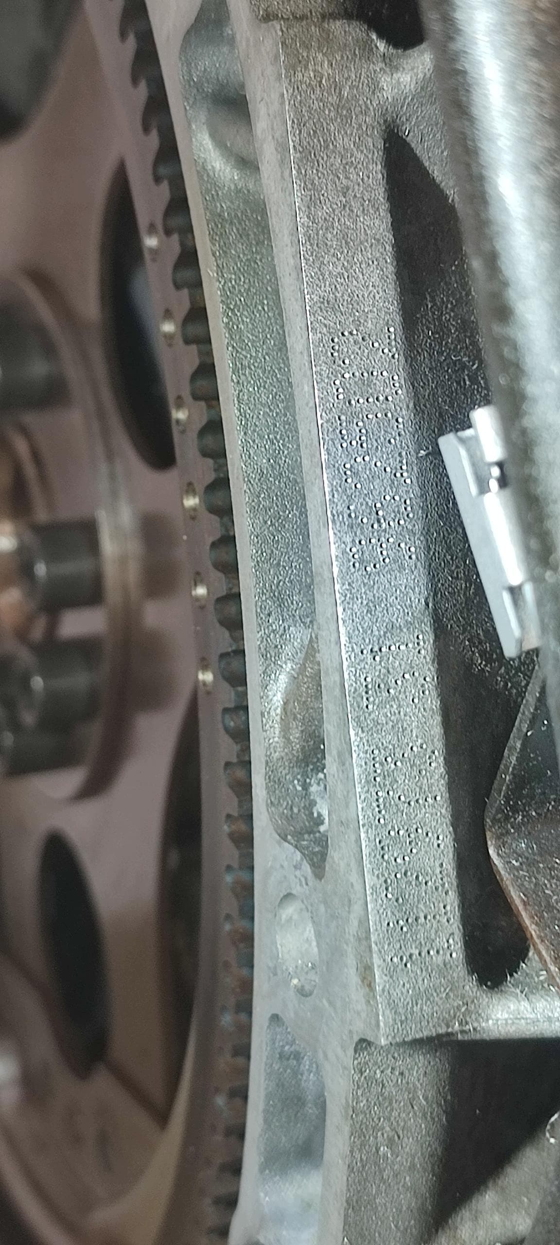 Moteur M 112.973 — vue 9