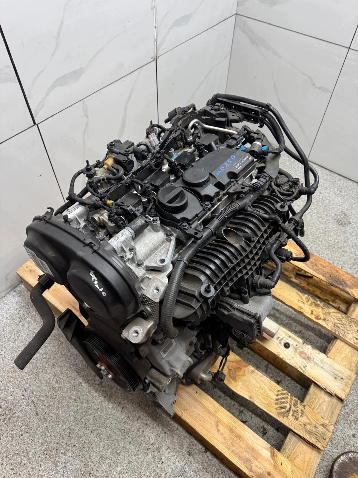 Moteur B 4154 T4 — vue 16