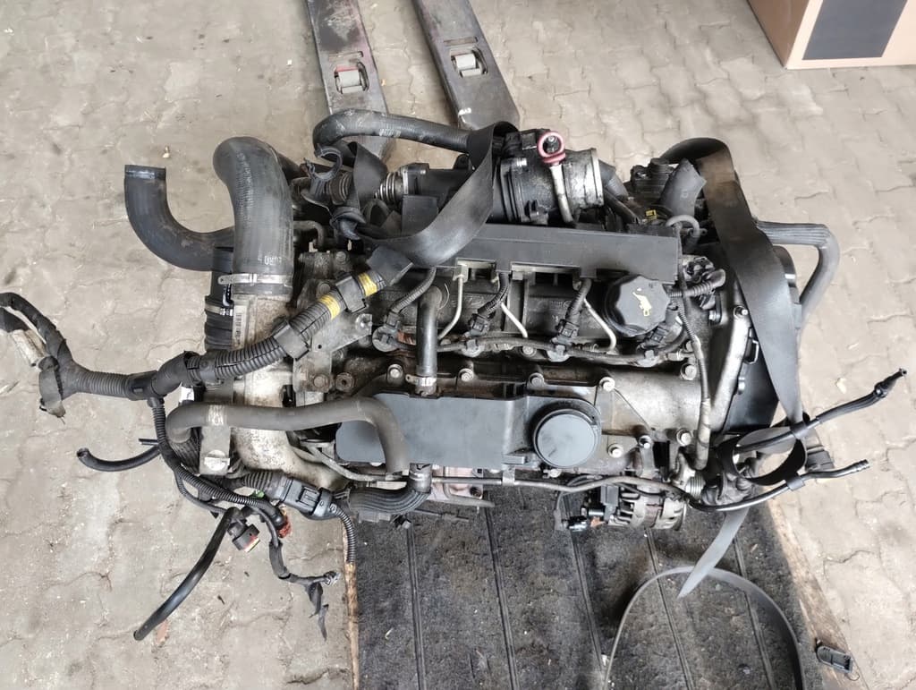 Moteur F1AE3481D — vue 4