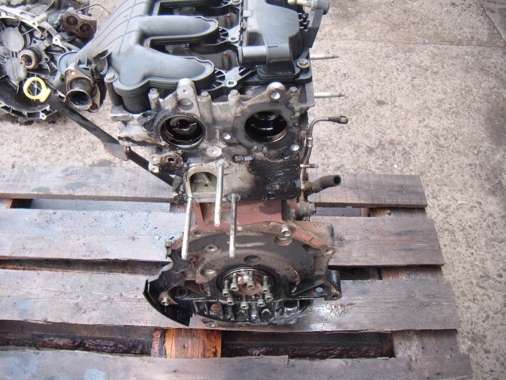 Moteur D 4204 T — vue 3