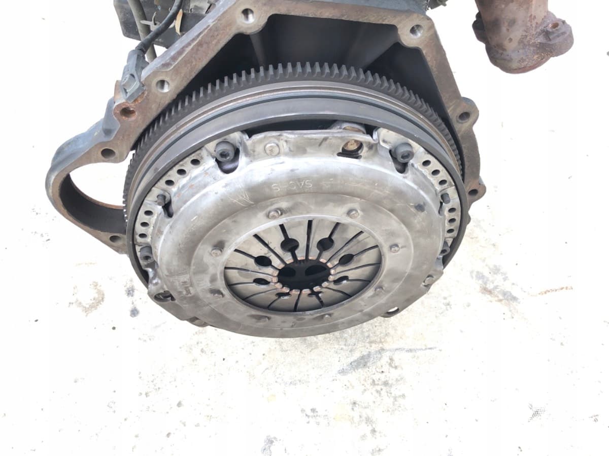 Moteur M 111.948 — vue 2