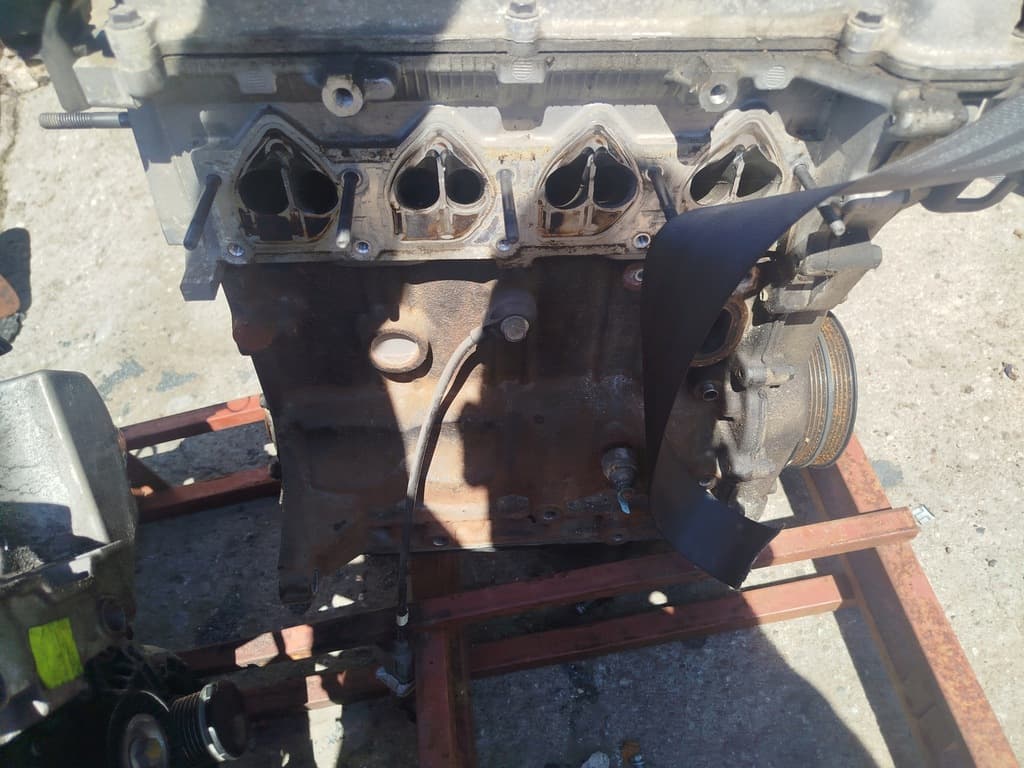 Moteur B10D1 — vue 2