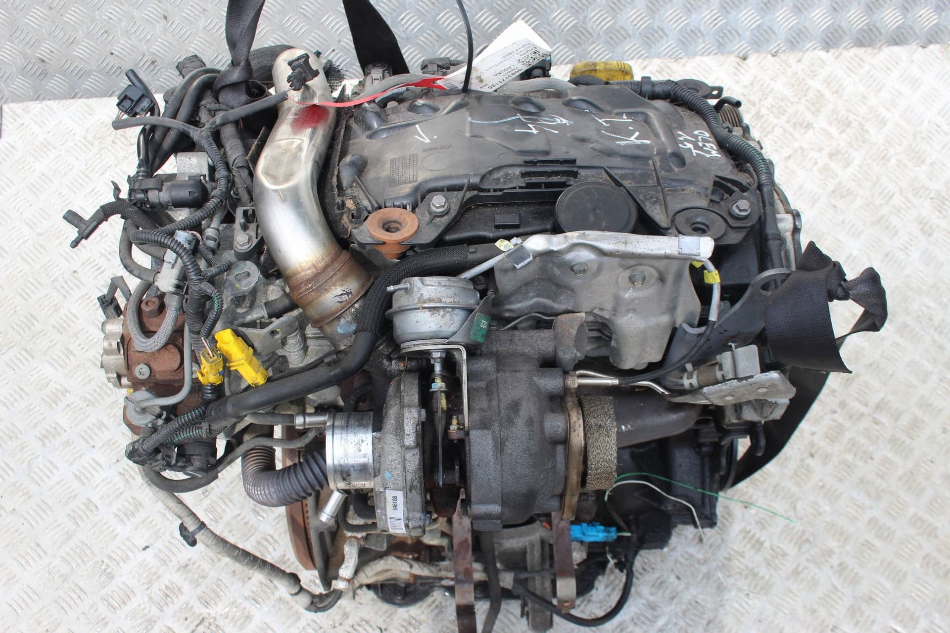 Moteur M9R 805 — vue 3