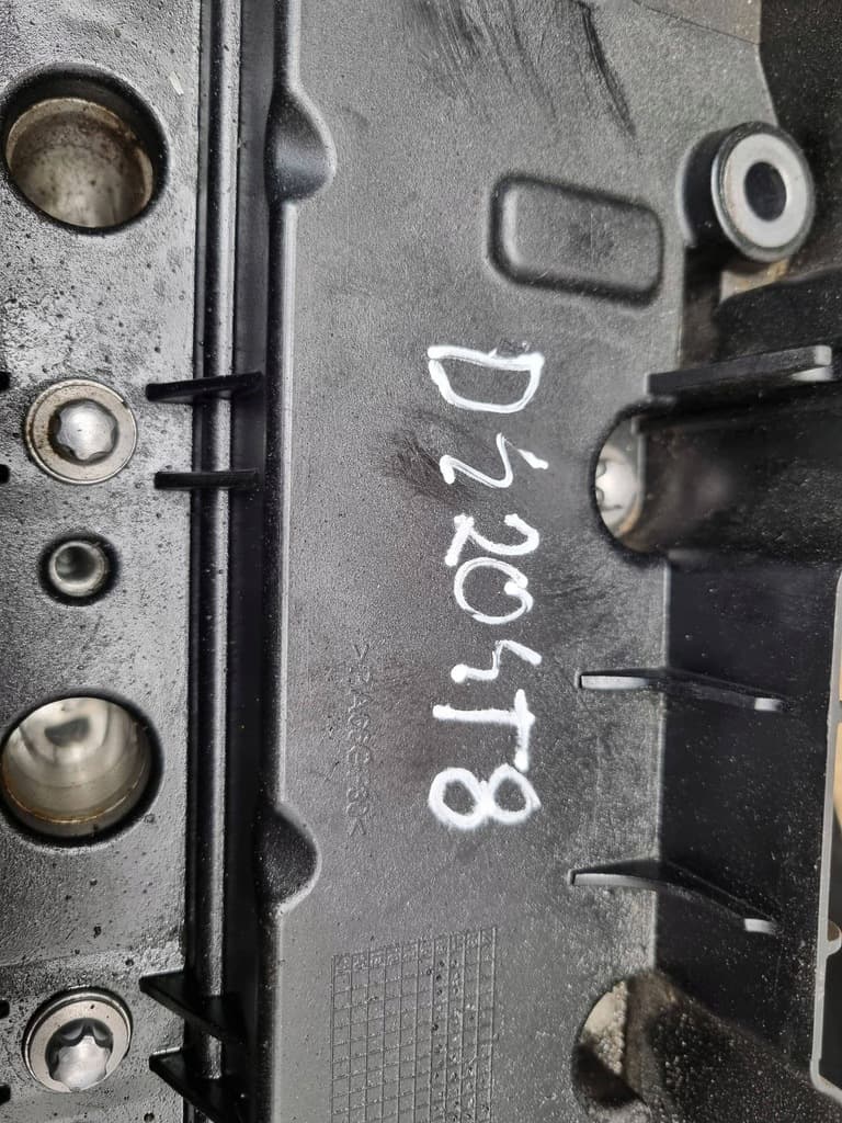 Moteur D 4204 T8 — vue 4