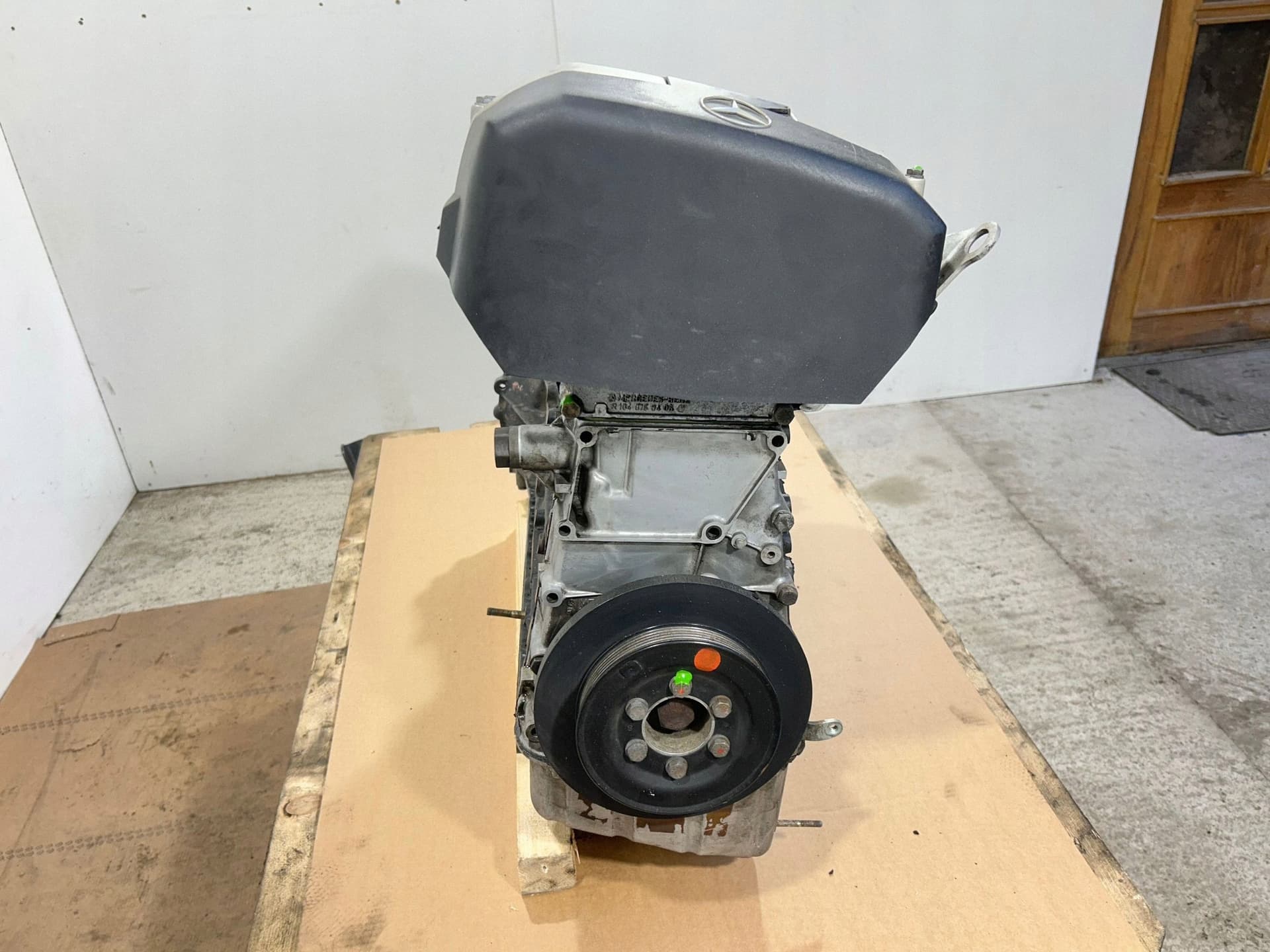 Moteur M 104.981 — vue 9