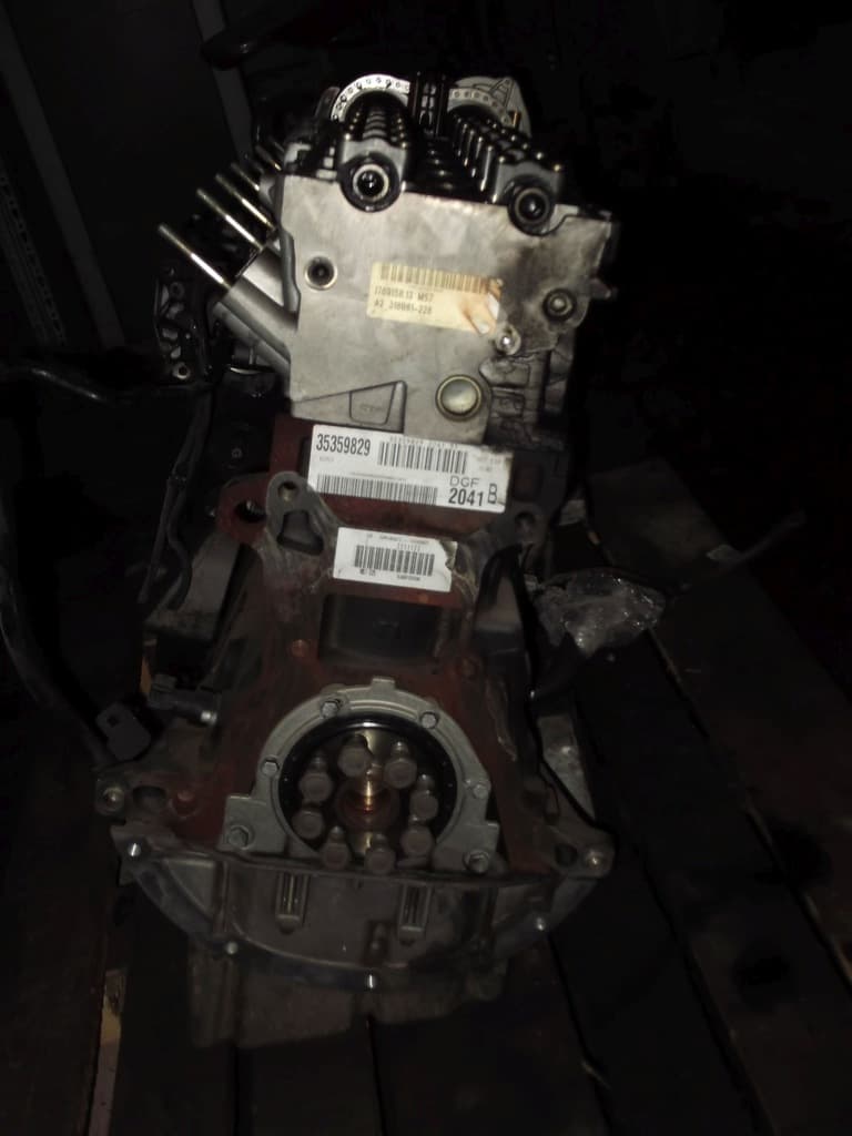 Moteur M57 D25 (256D1) — vue 3