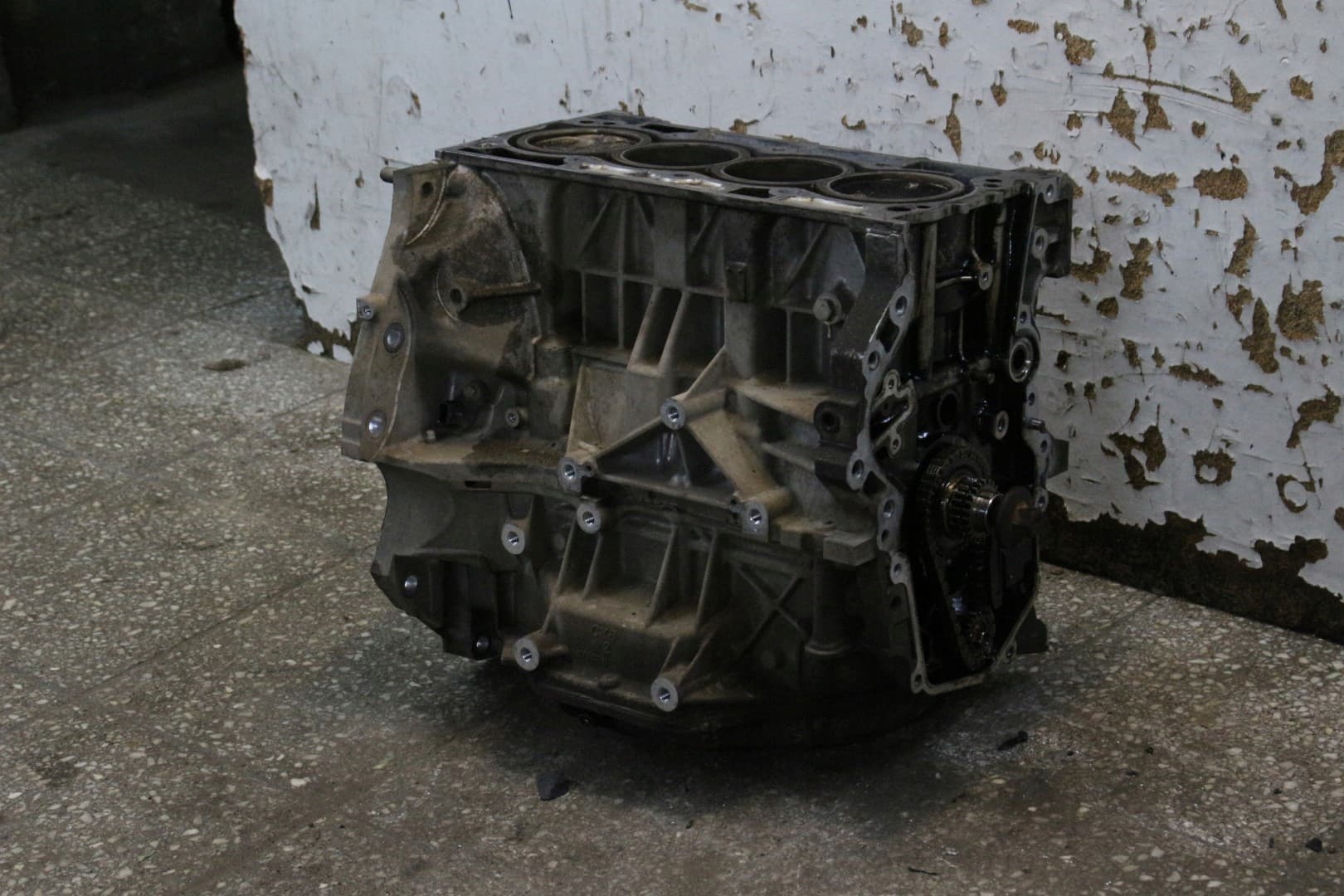 Moteur M4R 704 — vue 2