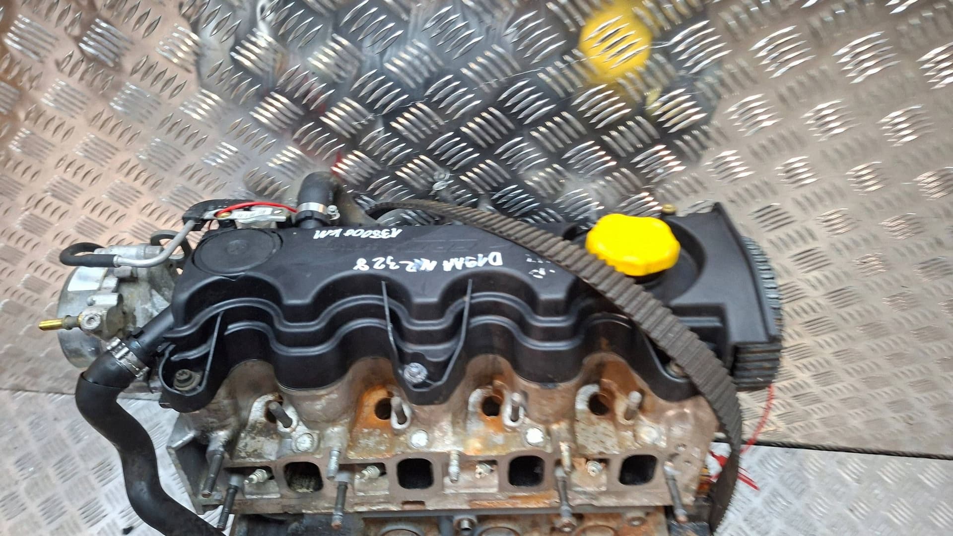 Moteur D19AA — vue 4