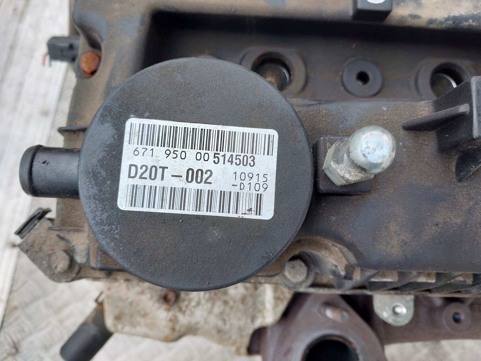Moteur D20DT — vue 3