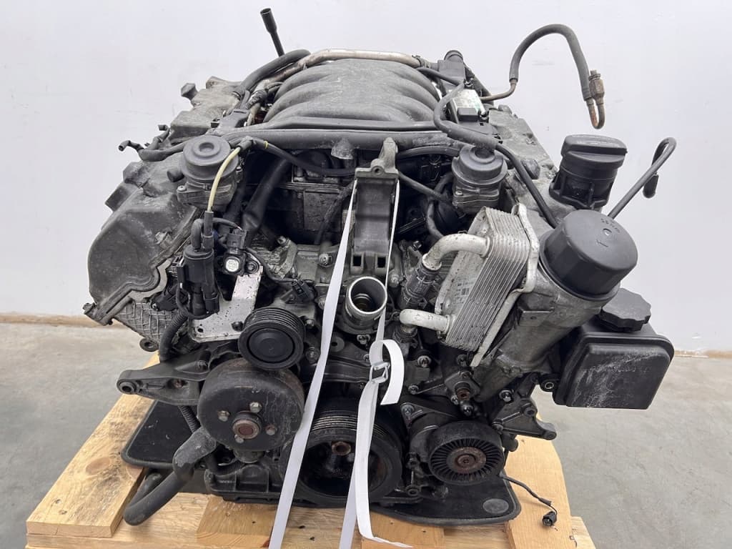 Moteur M 112.973 — vue 2