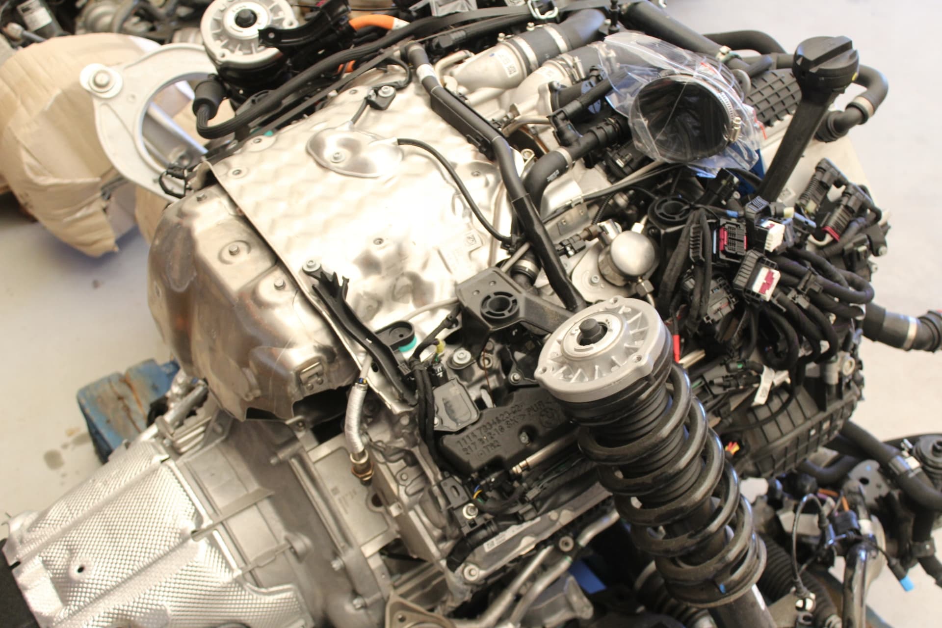 Moteur S68 B44 A — vue 3
