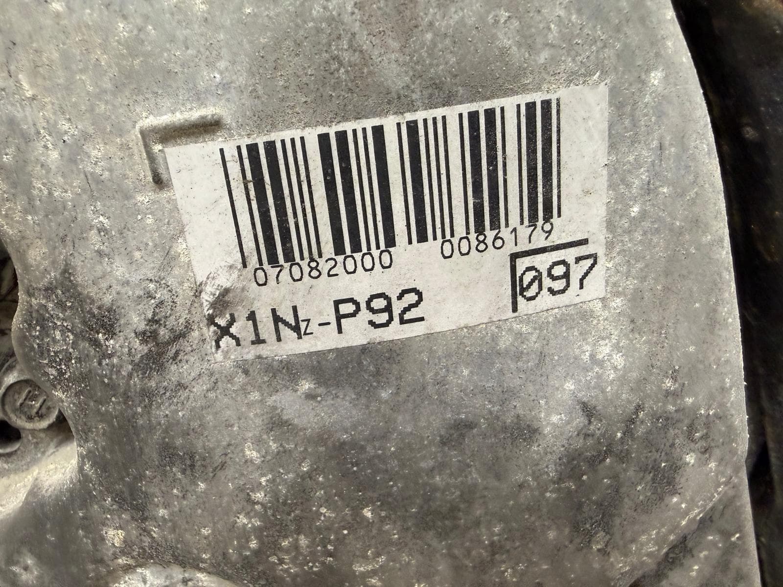 Moteur 1NZ-FXE — vue 2
