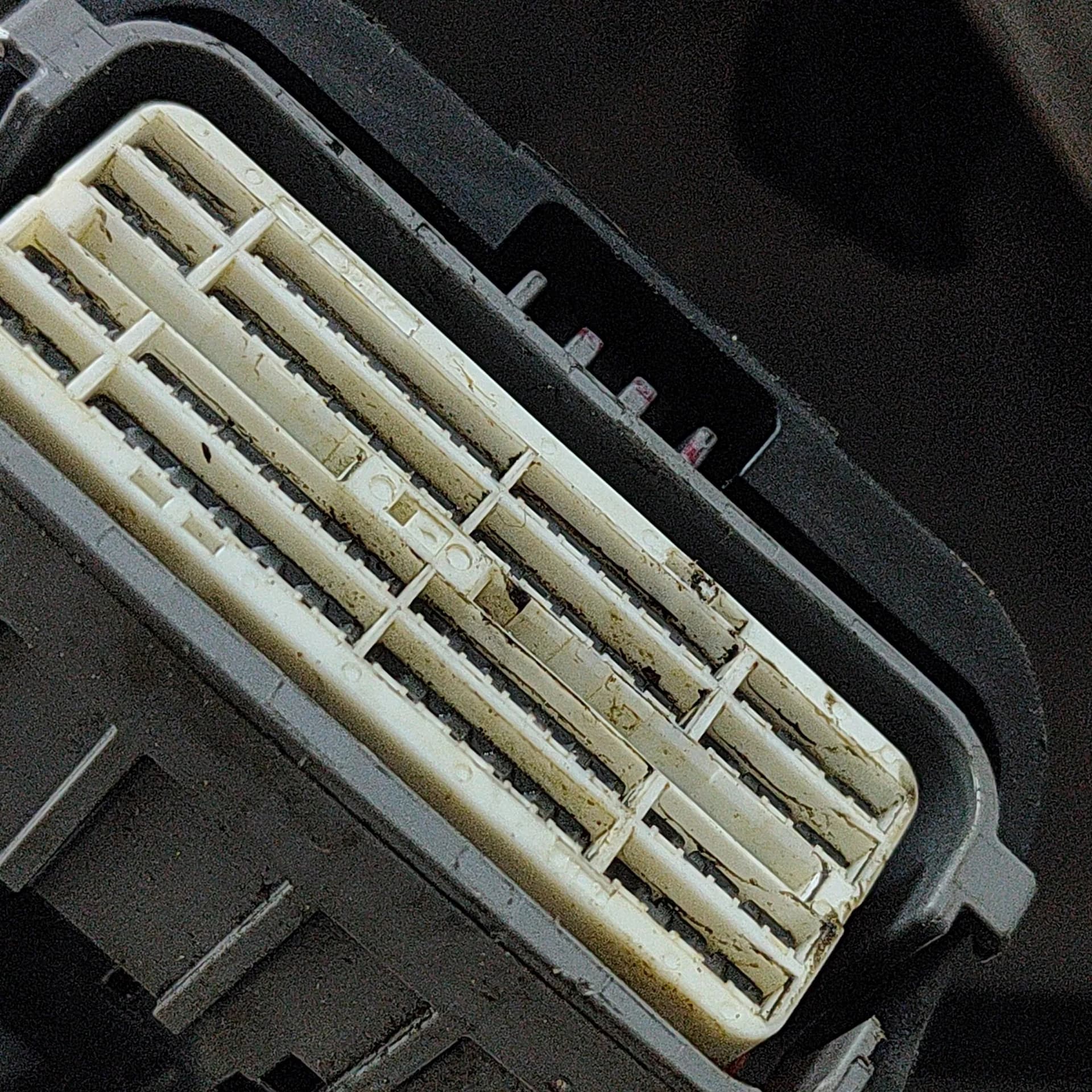 Moteur 4B11 — vue 4