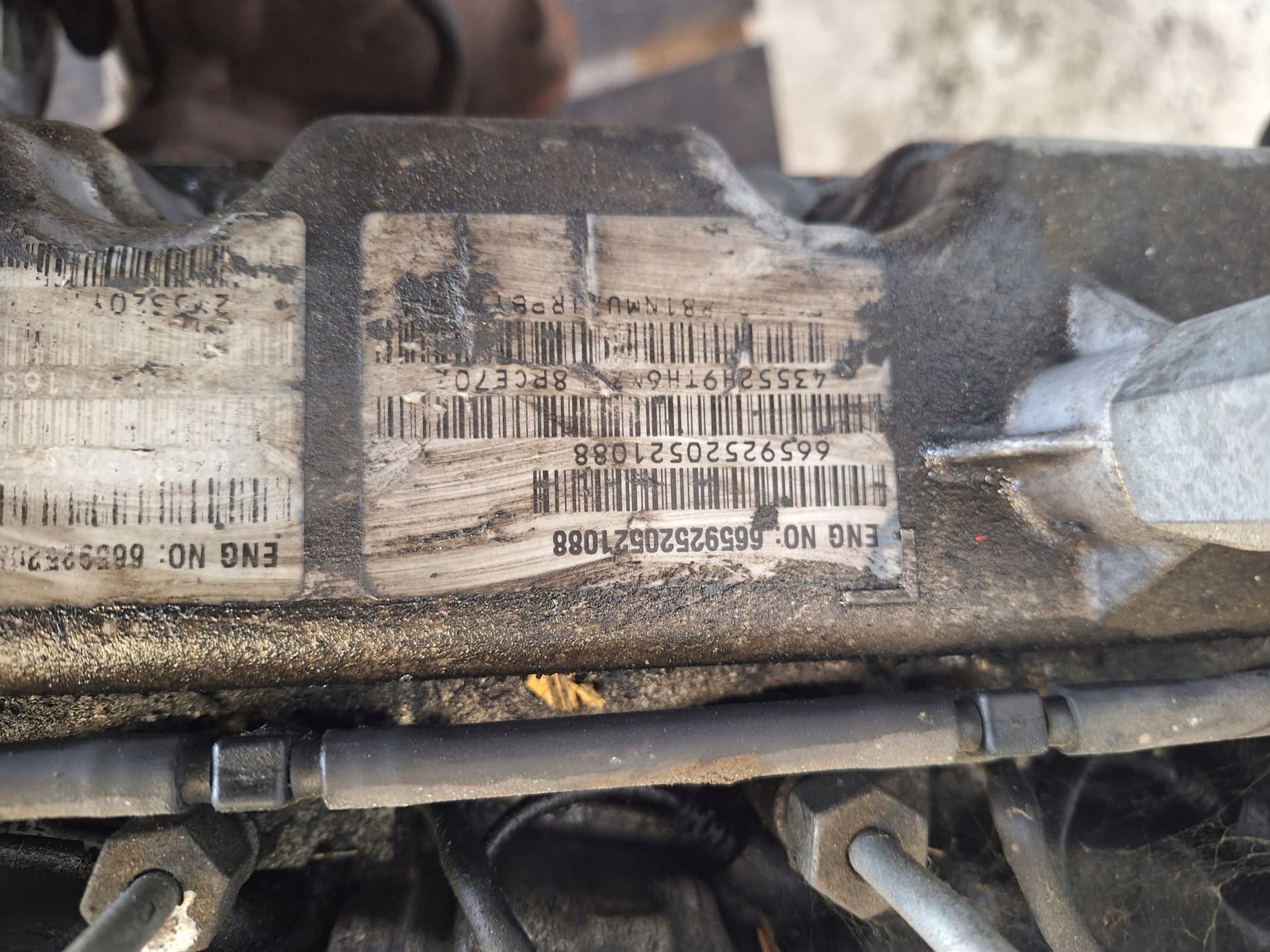Moteur D27DTP — vue 13