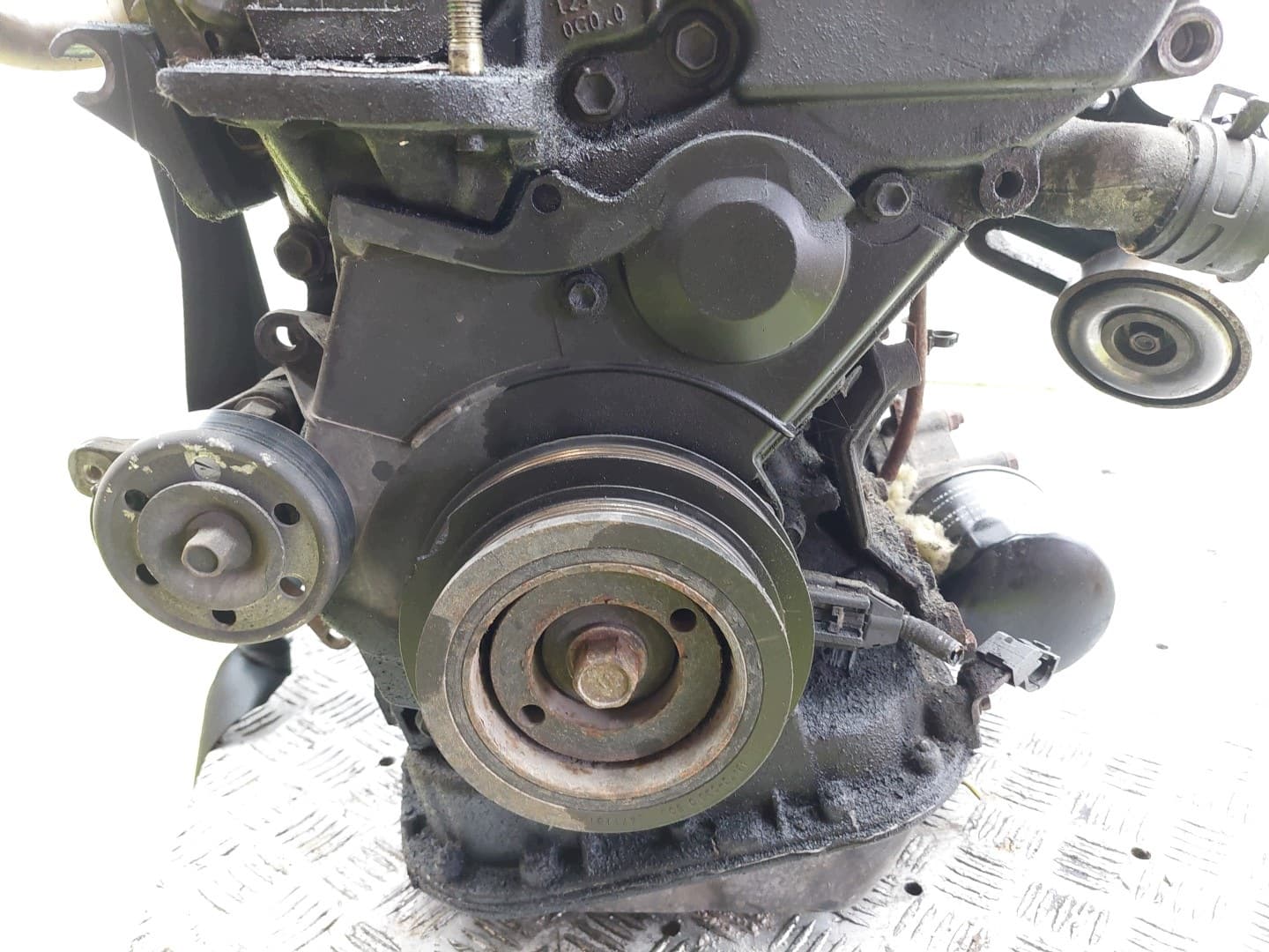 Moteur 1CD-FTV — vue 2