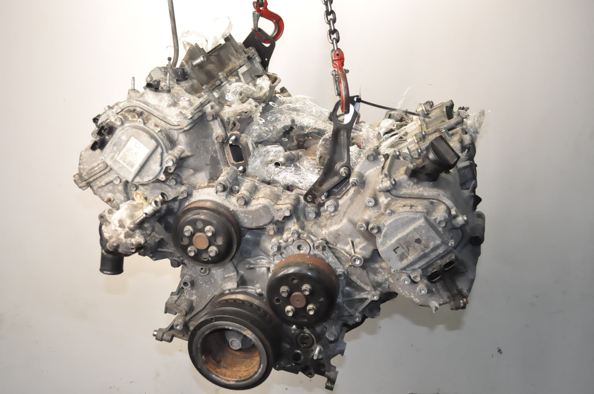 Moteur 2UR-GSE — vue 2