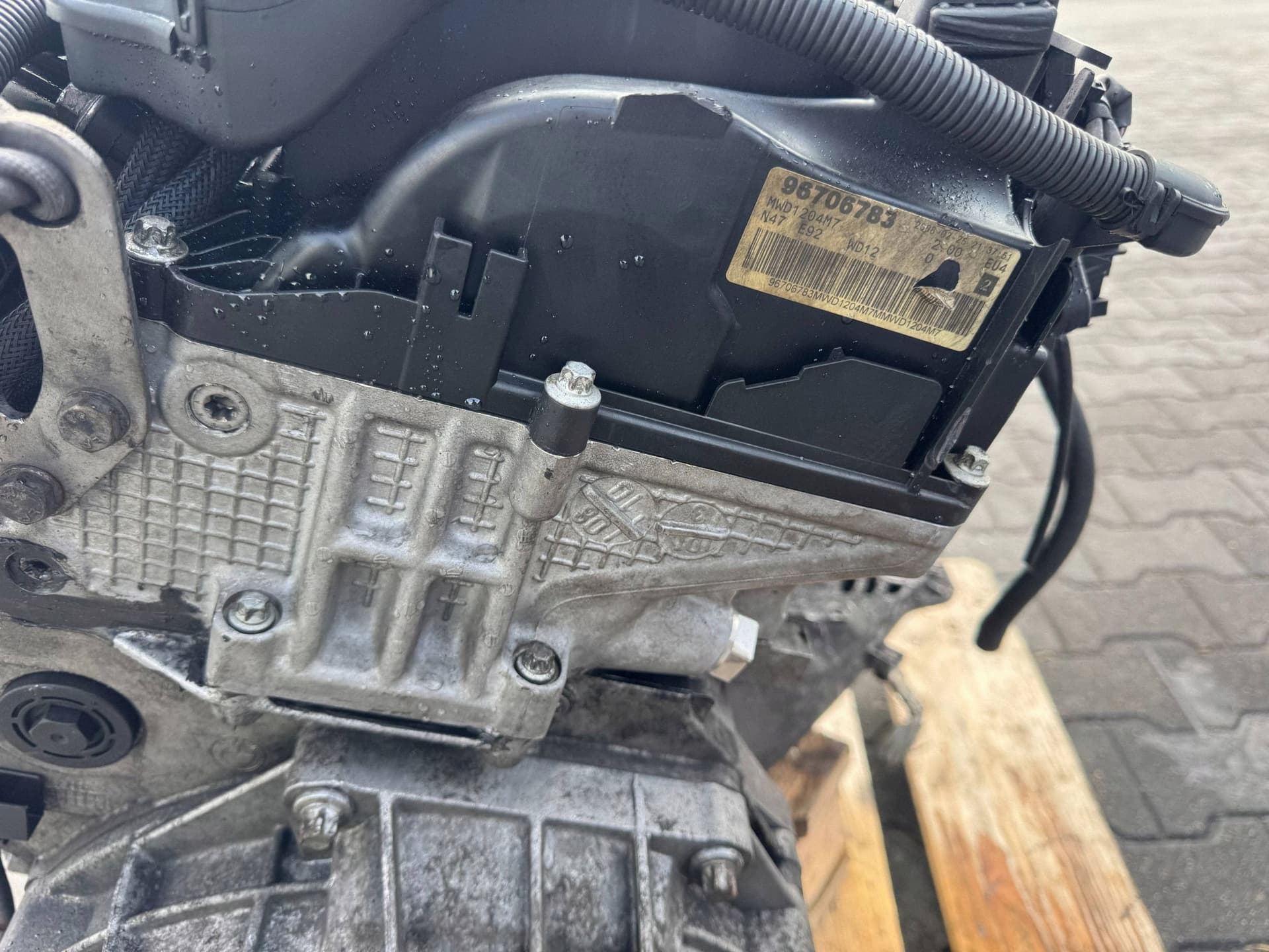 Moteur N47 D20 A — vue 11