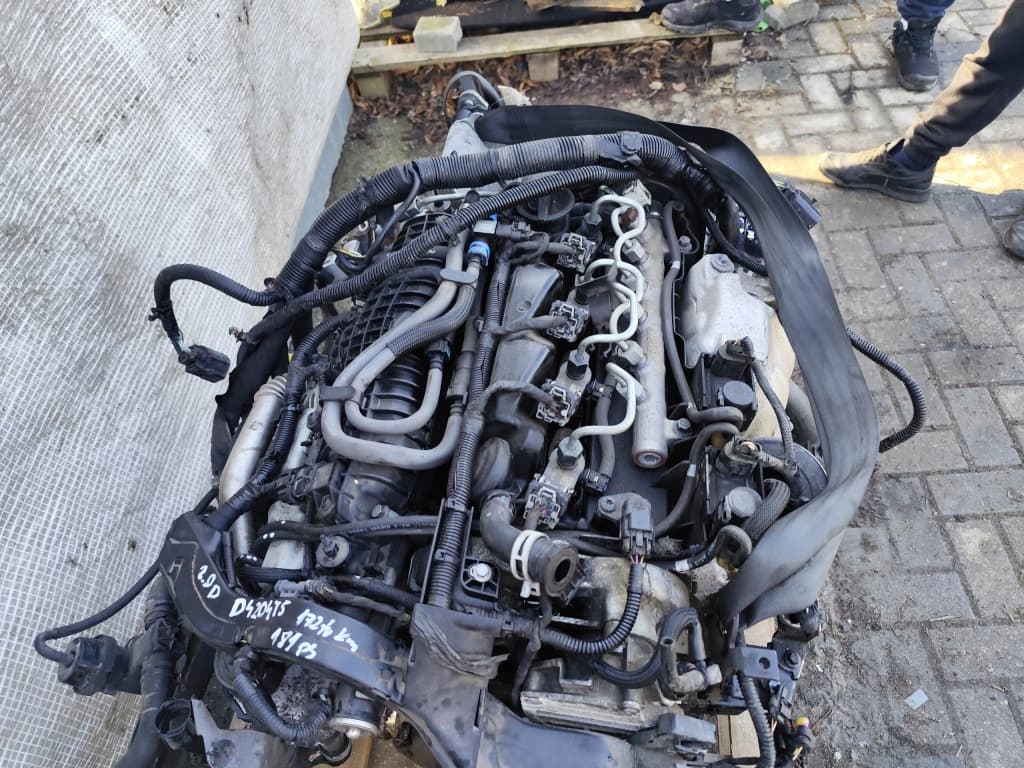 Moteur D 4204 T5 — vue 4