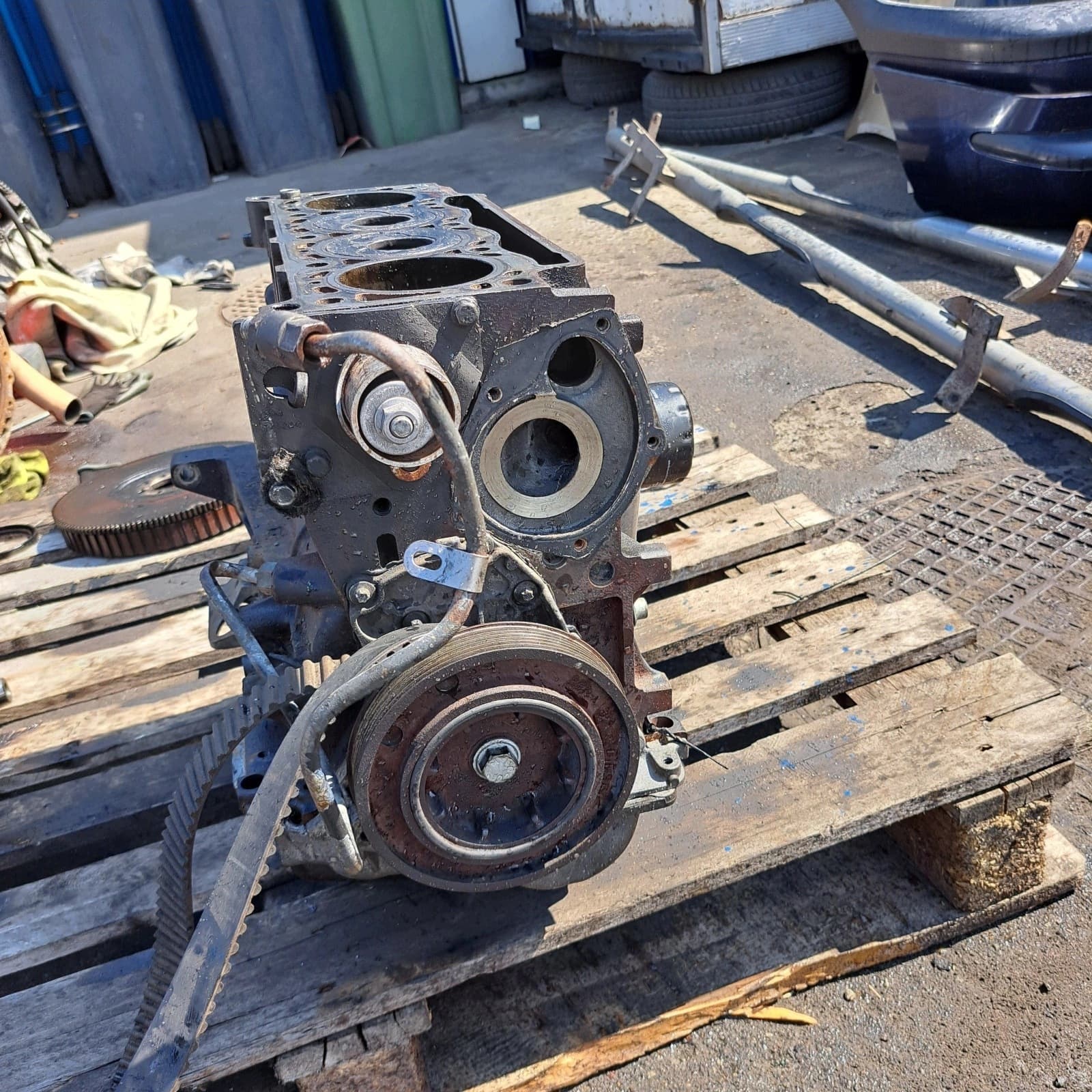 Moteur 8140.61.240 — vue 3