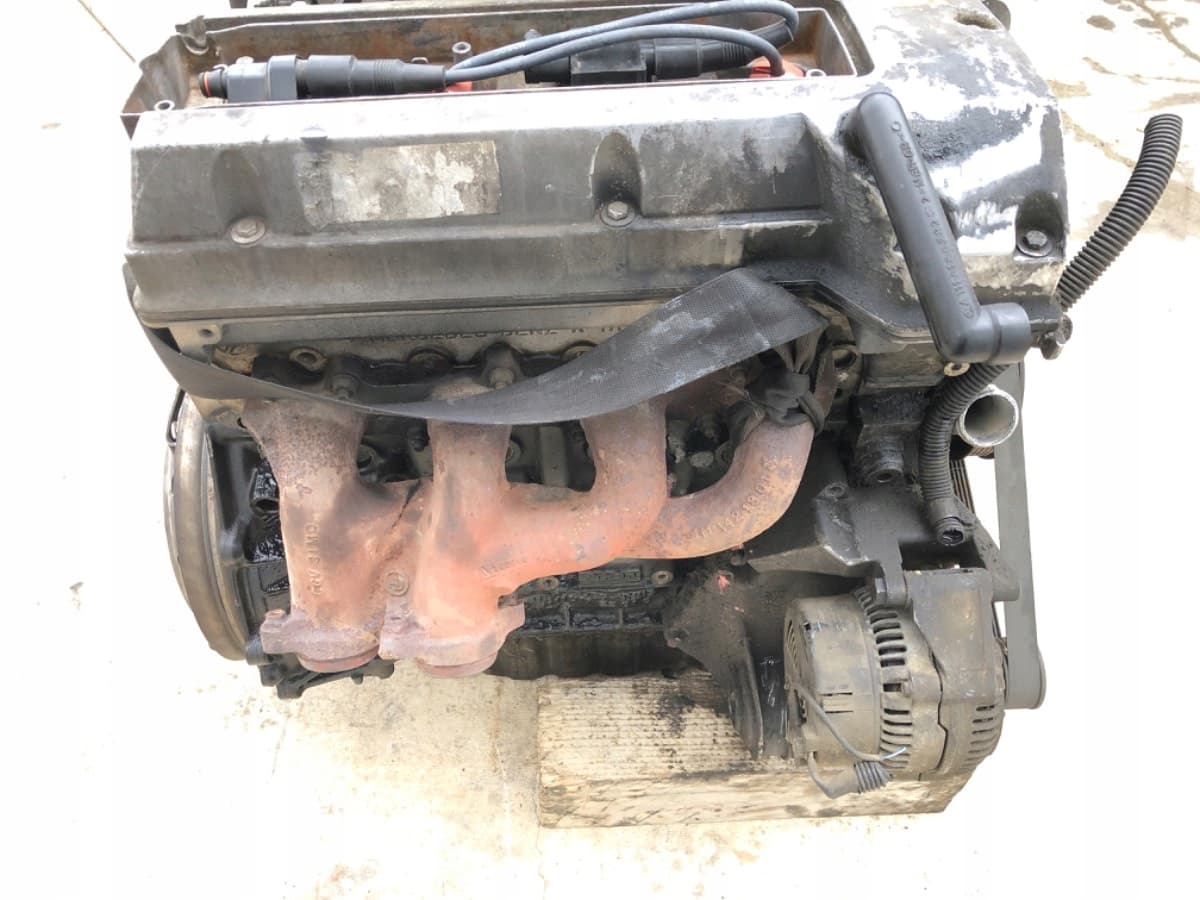 Moteur M 111.948 — vue 3