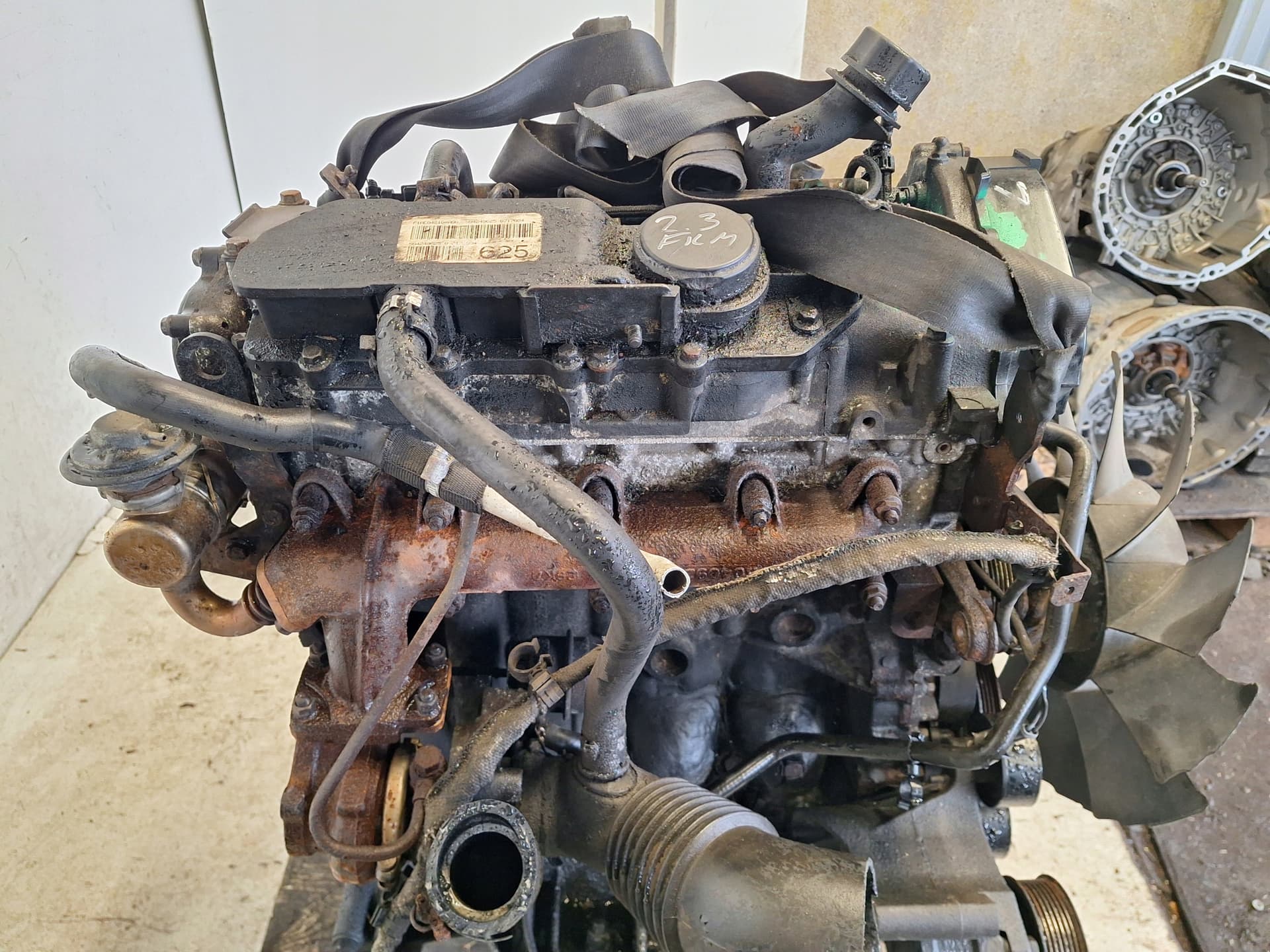 Moteur F1AE0481G — vue 4