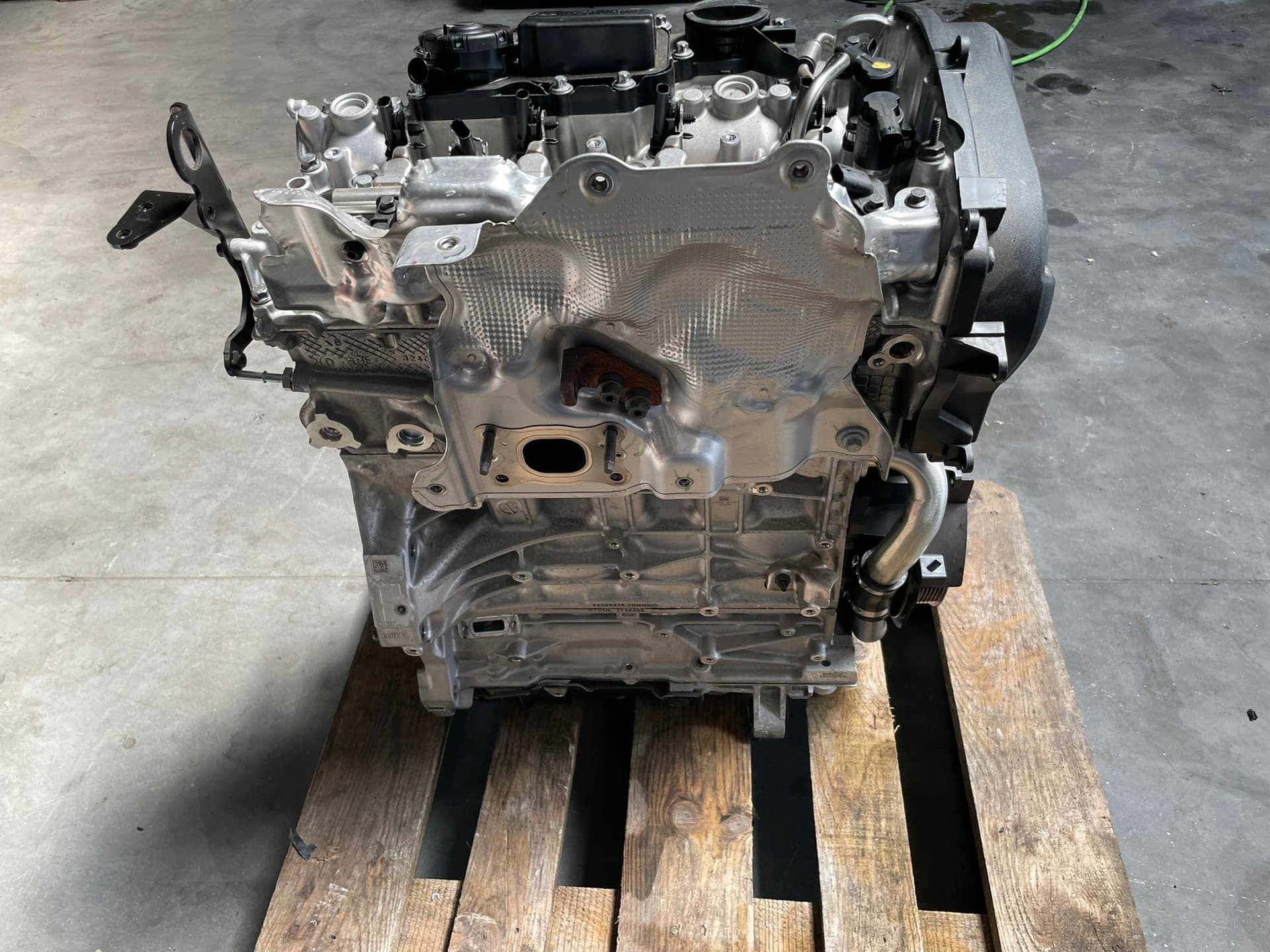 Moteur B 4204 T11 — vue 2
